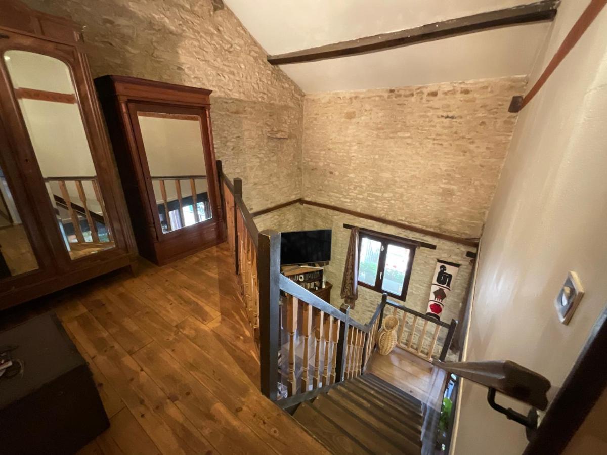 Chambres, Table D'Hotes Et Gites Les Mesanges Saint-Jean-de-Sauves Esterno foto