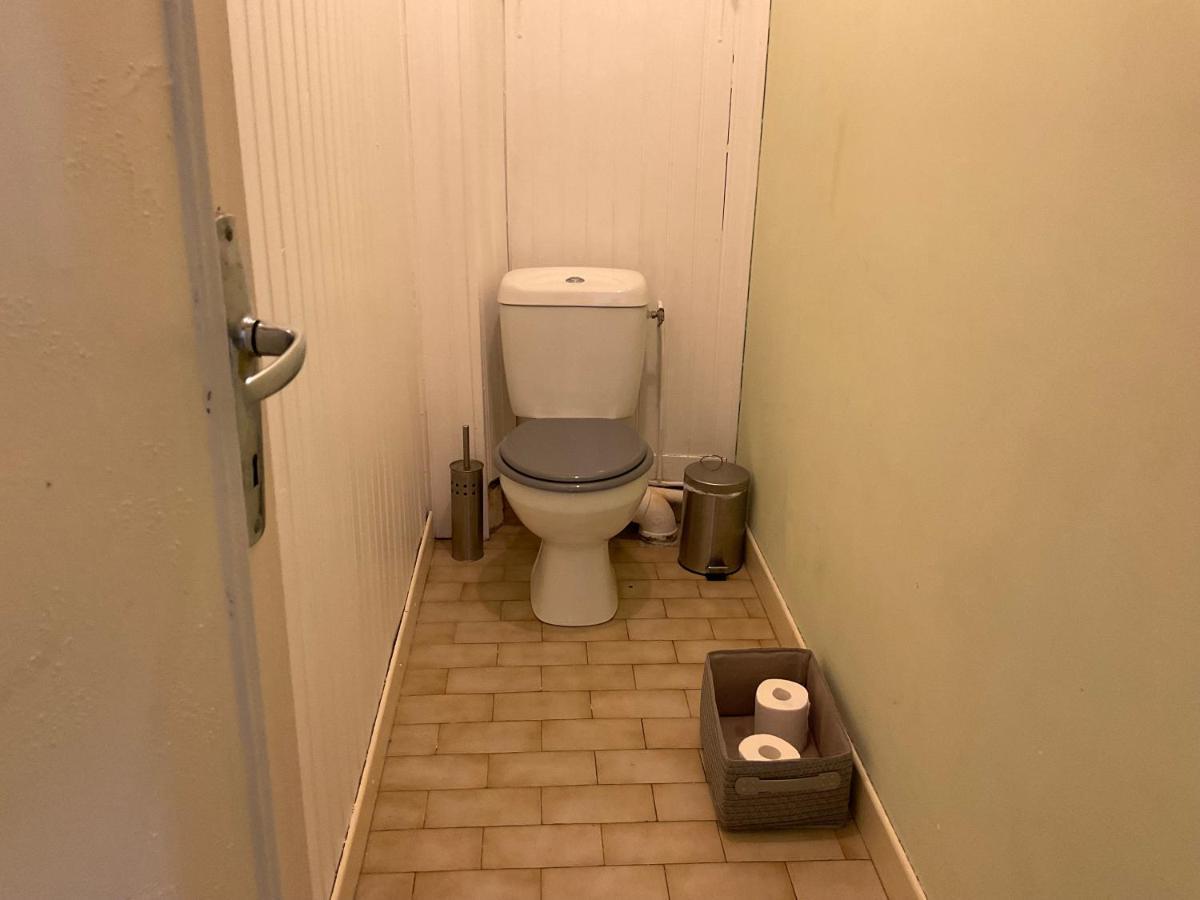 Chambres, Table D'Hotes Et Gites Les Mesanges Saint-Jean-de-Sauves Esterno foto