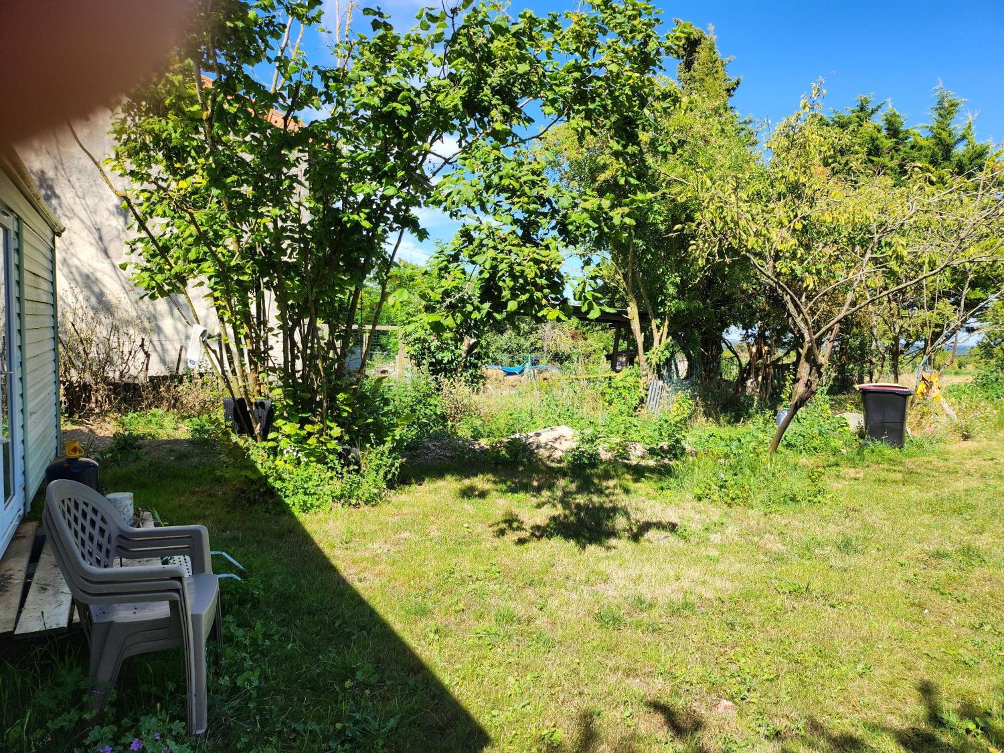 Chambres, Table D'Hotes Et Gites Les Mesanges Saint-Jean-de-Sauves Esterno foto